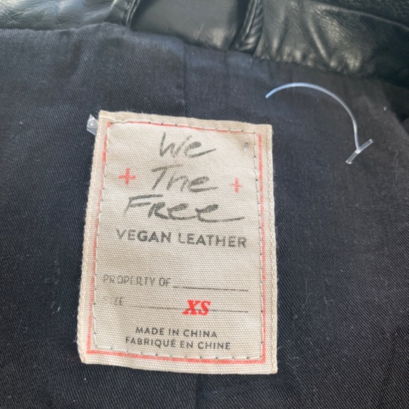 Vegan Leather jacket with hoodie - Picture 4 of 4